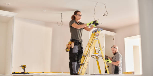 Best Affordable Emergency Electrician  in Tanglewilde, WA